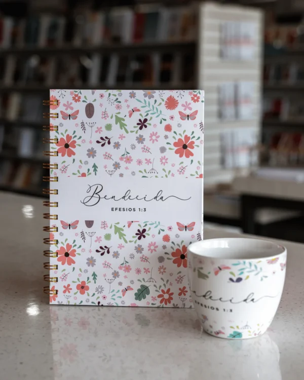 Taza “Bendecida” – Efesios 1:3 | Colección Elegance